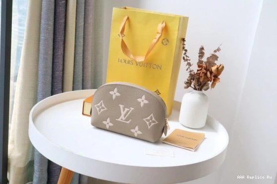 AAA Pruses Bags COSMETIC Louis POUCH Vuitton 0804